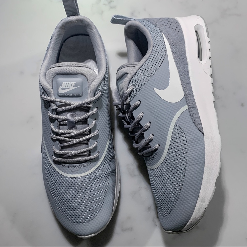 NIKE Air Max Thea